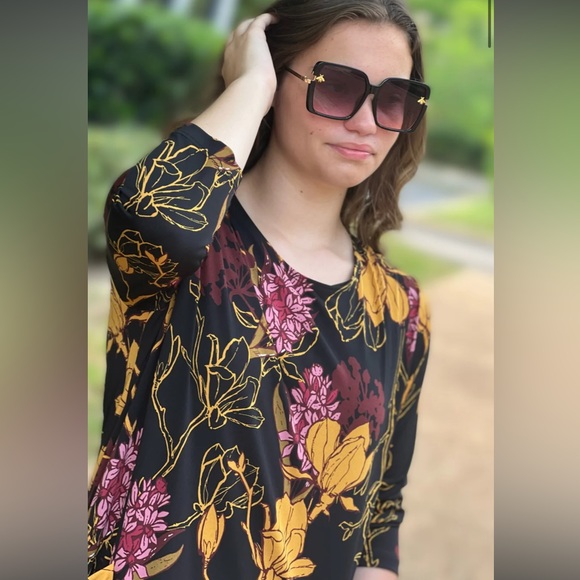 Pending 💛💜Bus Lined Bubble dress💜💛 - Picture 2 of 4